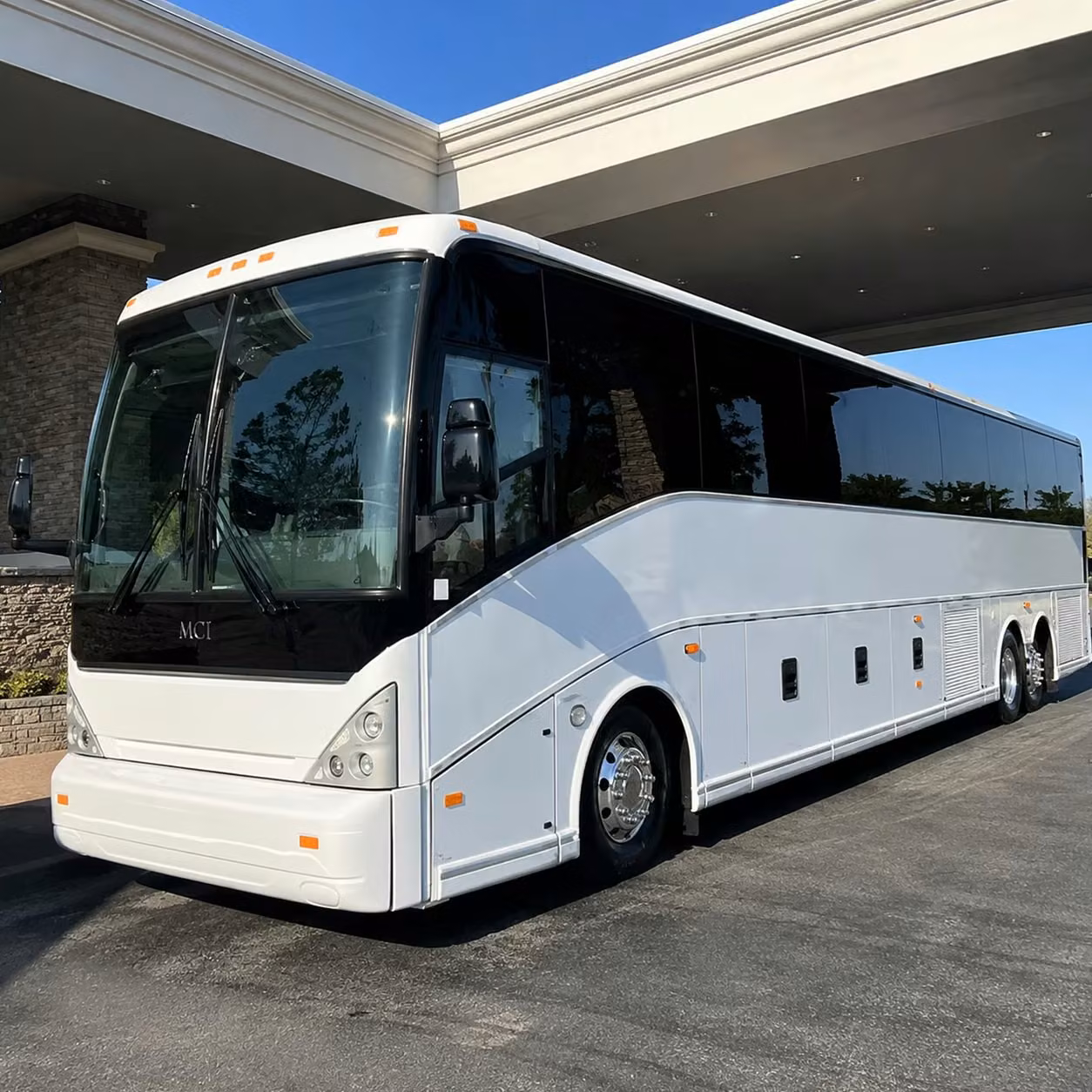 bus rentals for greenville proms homecomings