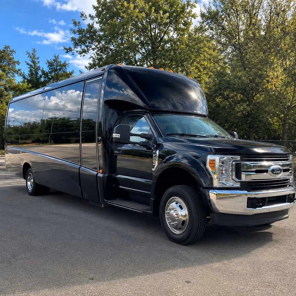 minibus rentals for prom in greenville small group big night